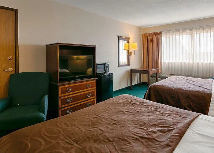 Western Gateway 3*